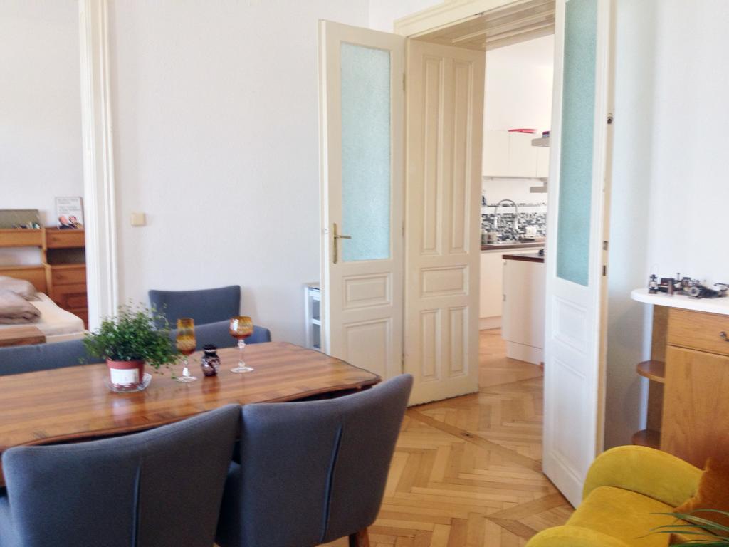 Appartement Big Vintage Style Flat Near Schonbrunn à Vienne Extérieur photo
