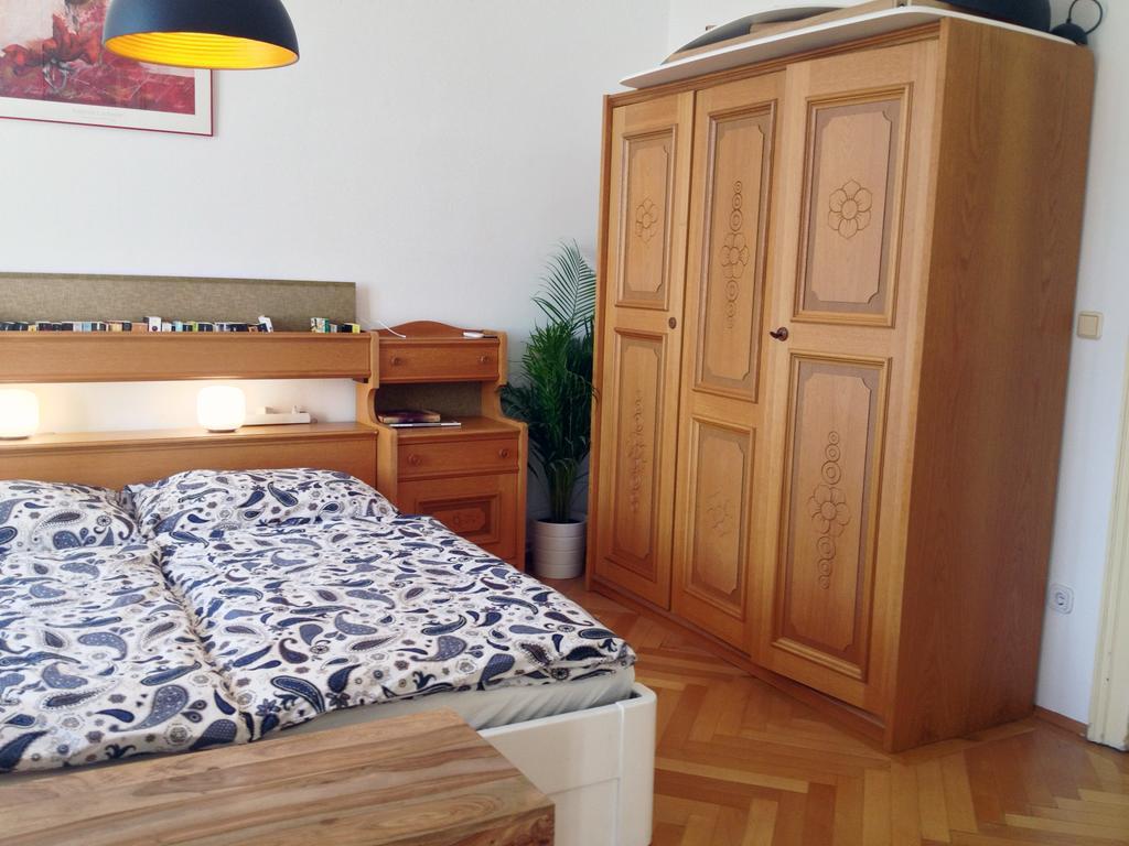 Appartement Big Vintage Style Flat Near Schonbrunn à Vienne Extérieur photo